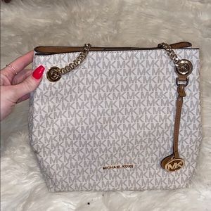 Large Michael Kors shoulder bag